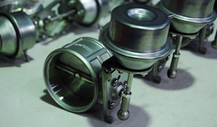 ワンオフエキゾーストバルブ事例１